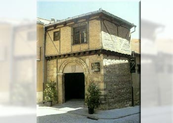 HOTEL LOS LINAJES
