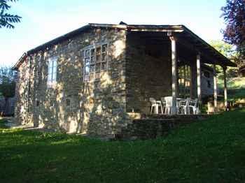 CASA DOS PEDROUZOS