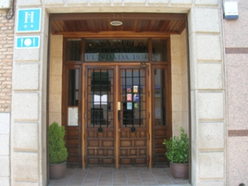 Hostal Restaurante Casa Apelio in LOS YEBENES (Toledo)